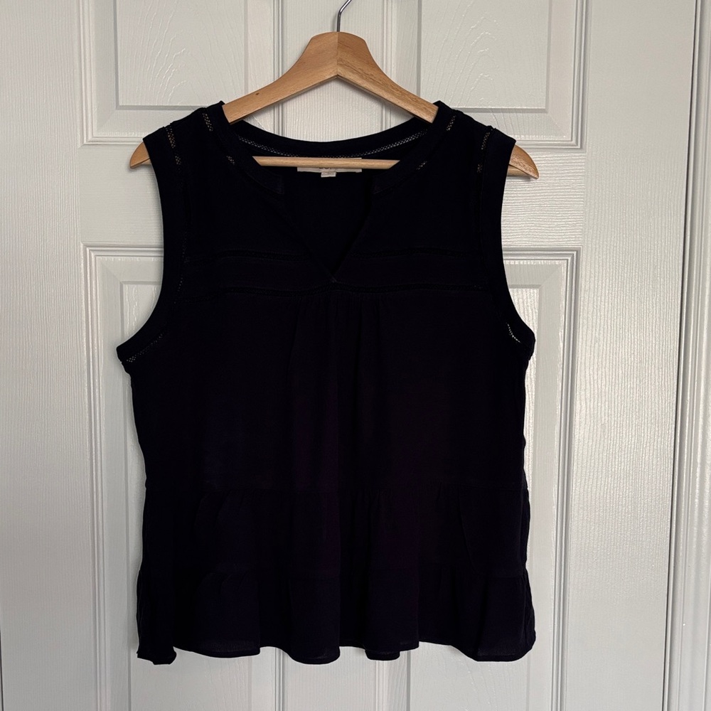 LOFT navy blue tired sleeveless blouse